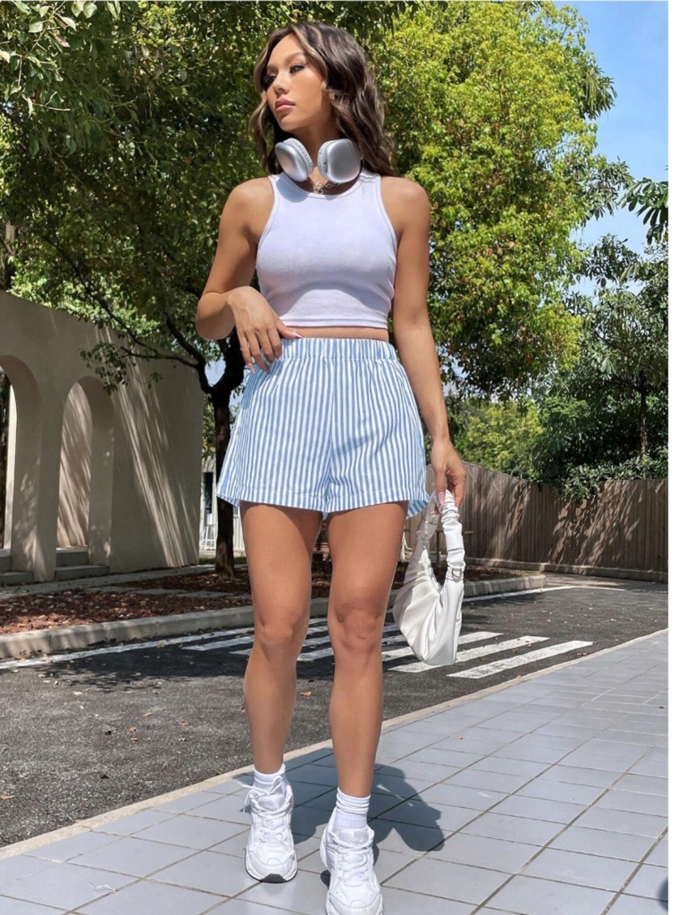 Striped Blue White Shorts Elastic Waist - Picture 5 of 8